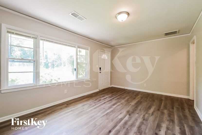2073 Mark Trl - Photo 3 of 16