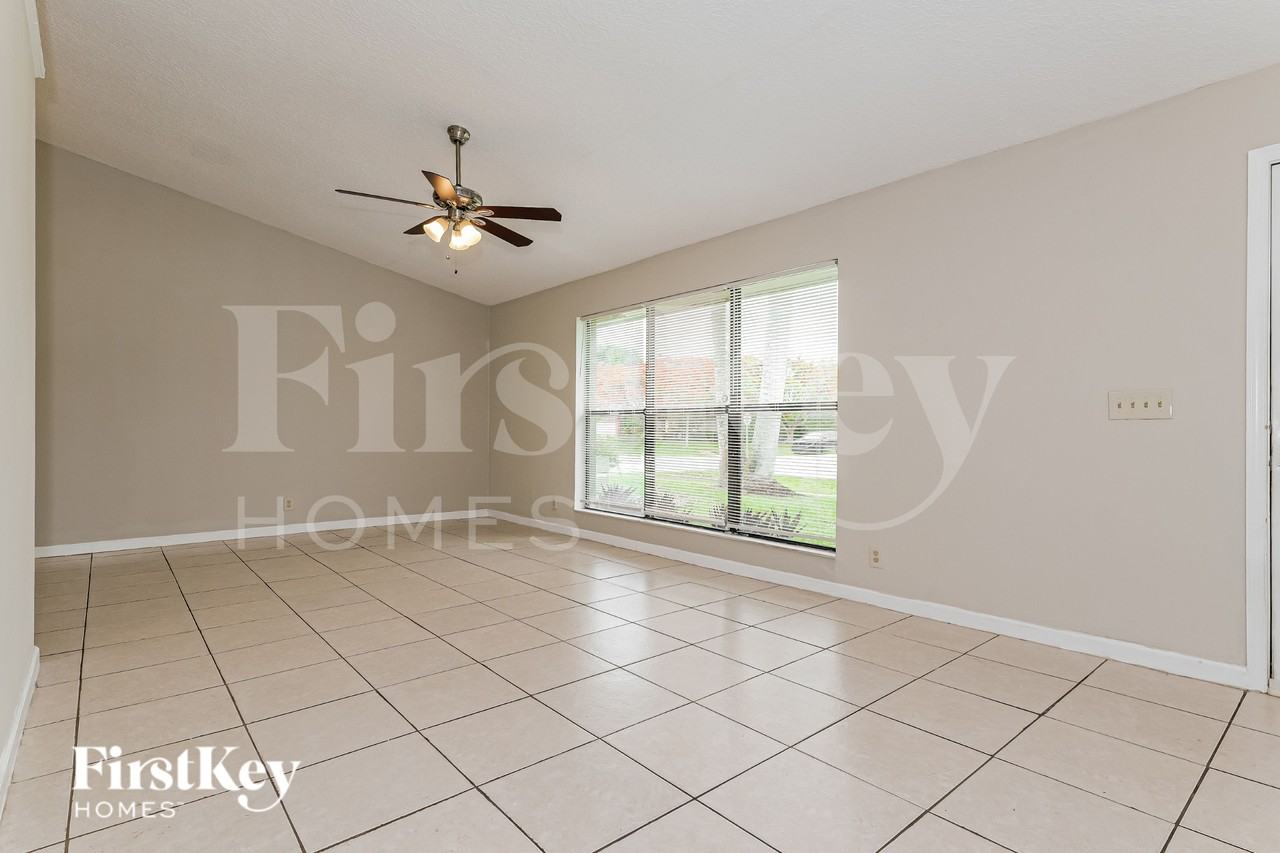 12351 Gingerwood Ln - Photo 4 of 19