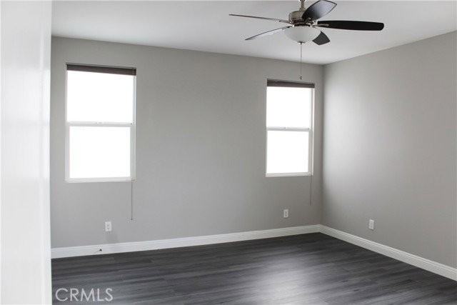 155 Flower St - Photo 7 of 8
