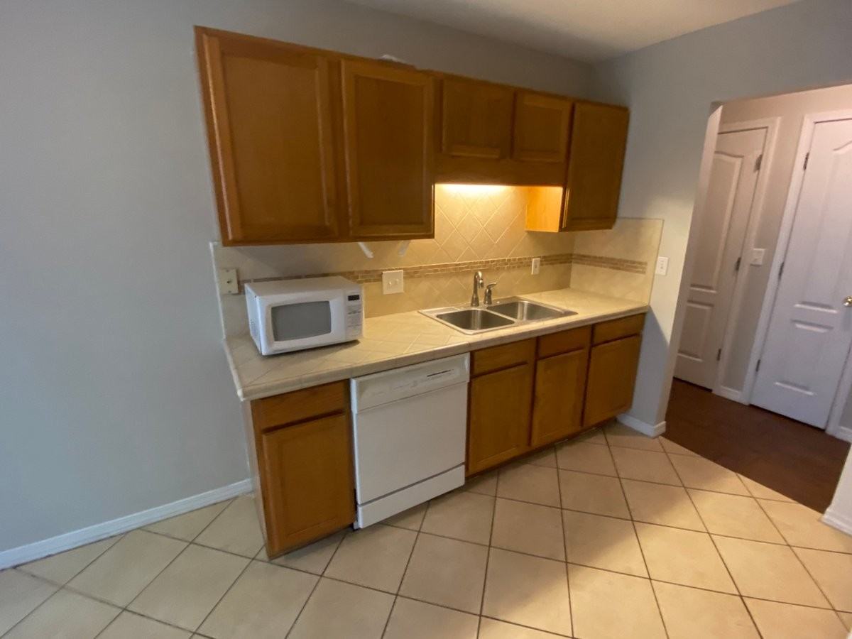 113 Oakhill Ave - Photo 4 of 14