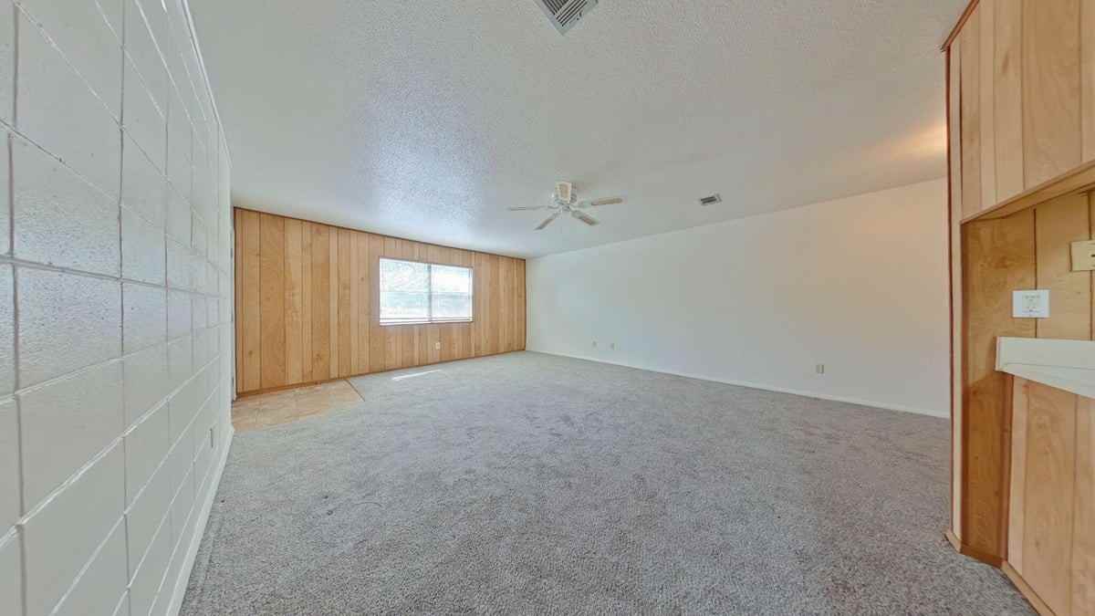211 Tooke St Apt G - Photo 4 of 11