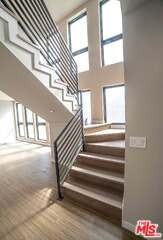 9904 Laurel Canyon Blvd - Photo 3 of 8
