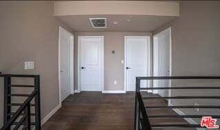9904 Laurel Canyon Blvd - Photo 6 of 8
