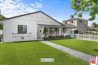 14642 Runnymede St - Photo 3 of 8