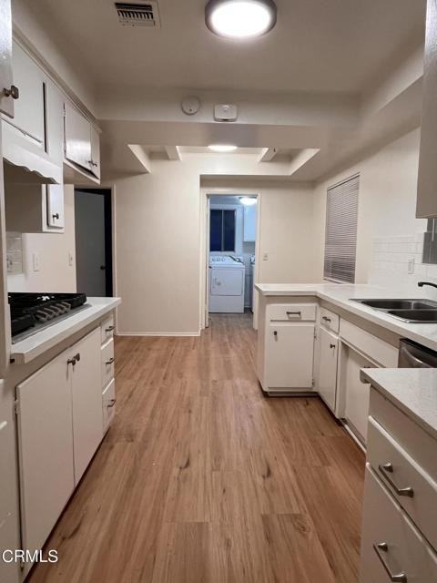 5154 Crown Ave - Photo 3 of 8