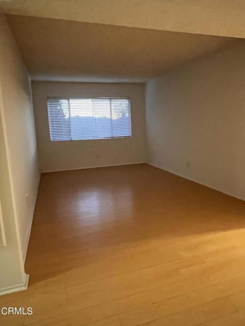 5154 Crown Ave - Photo 6 of 8