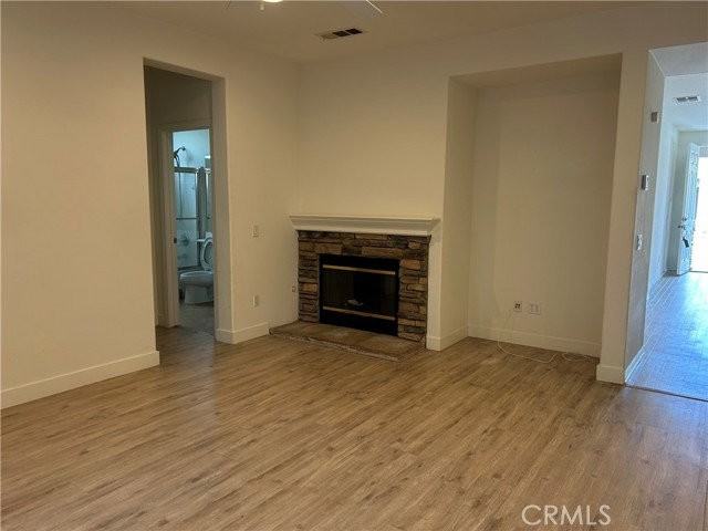 2926 Spruce Ct - Photo 4 of 8