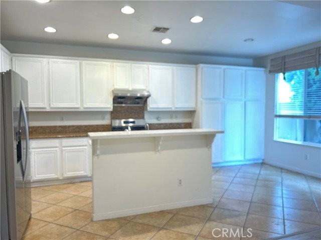 2926 Spruce Ct - Photo 5 of 8