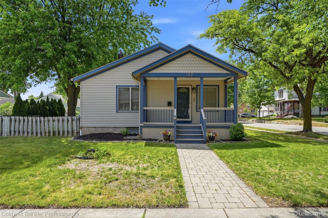 302 Yerkes St - Photo 3 of 36