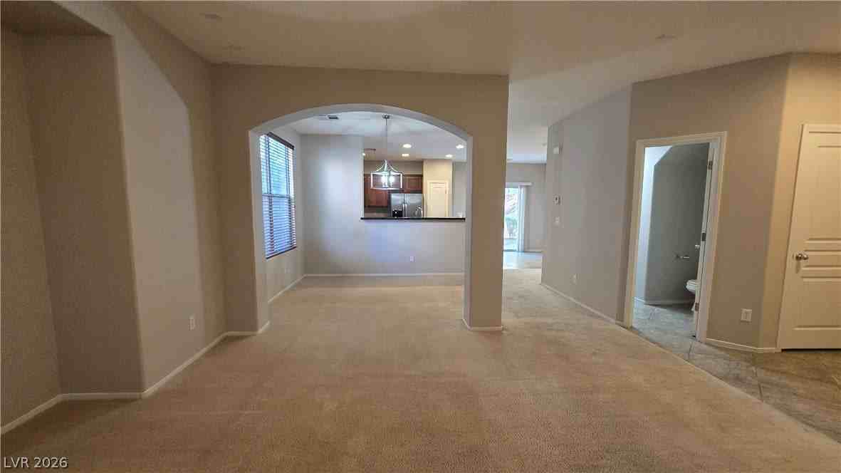 7227 Burnett Ave - Photo 7 of 29