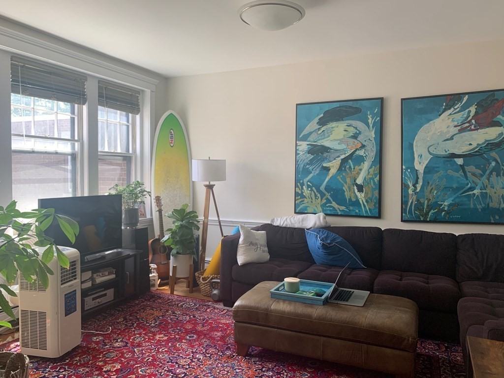 224 Jamaicaway - Photo 5 of 11