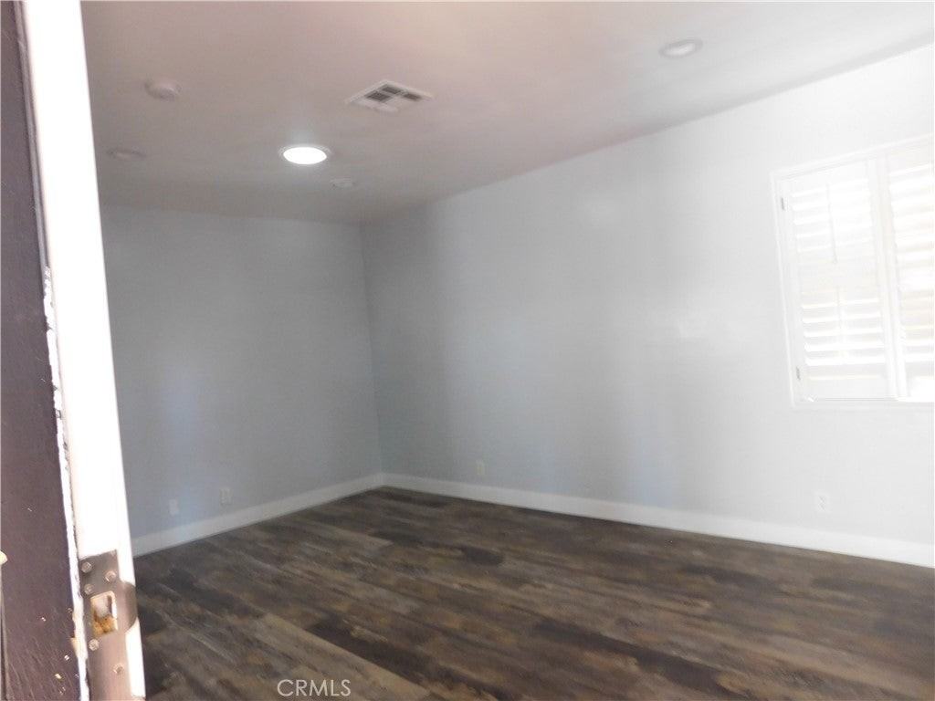10414 Dorothy Ave - Photo 4 of 12