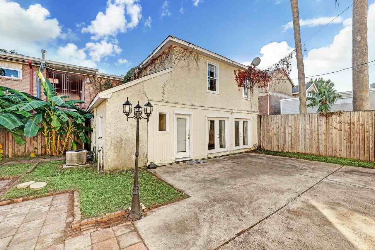 222 1/2 Marshall St - Photo 5 of 10
