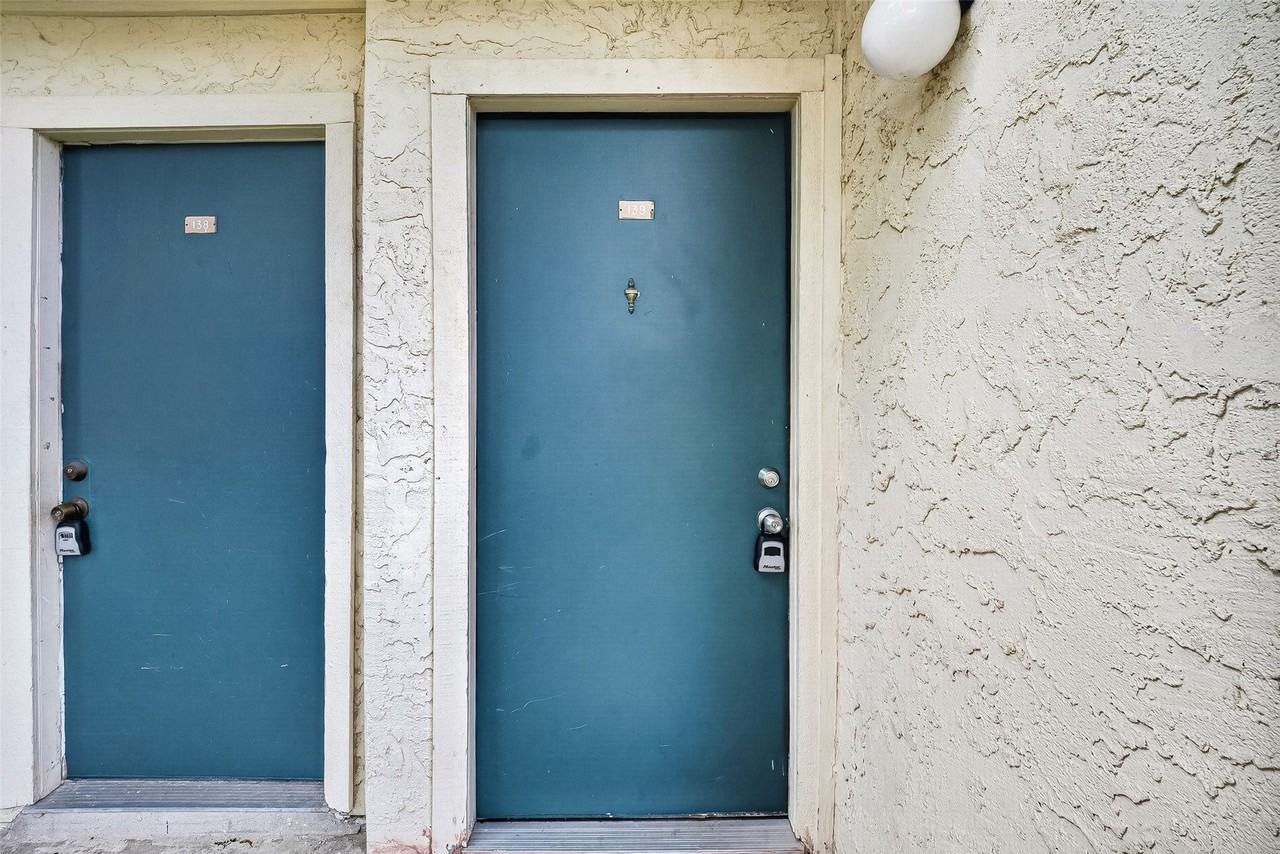250 El Dorado Blvd - Photo 4 of 32