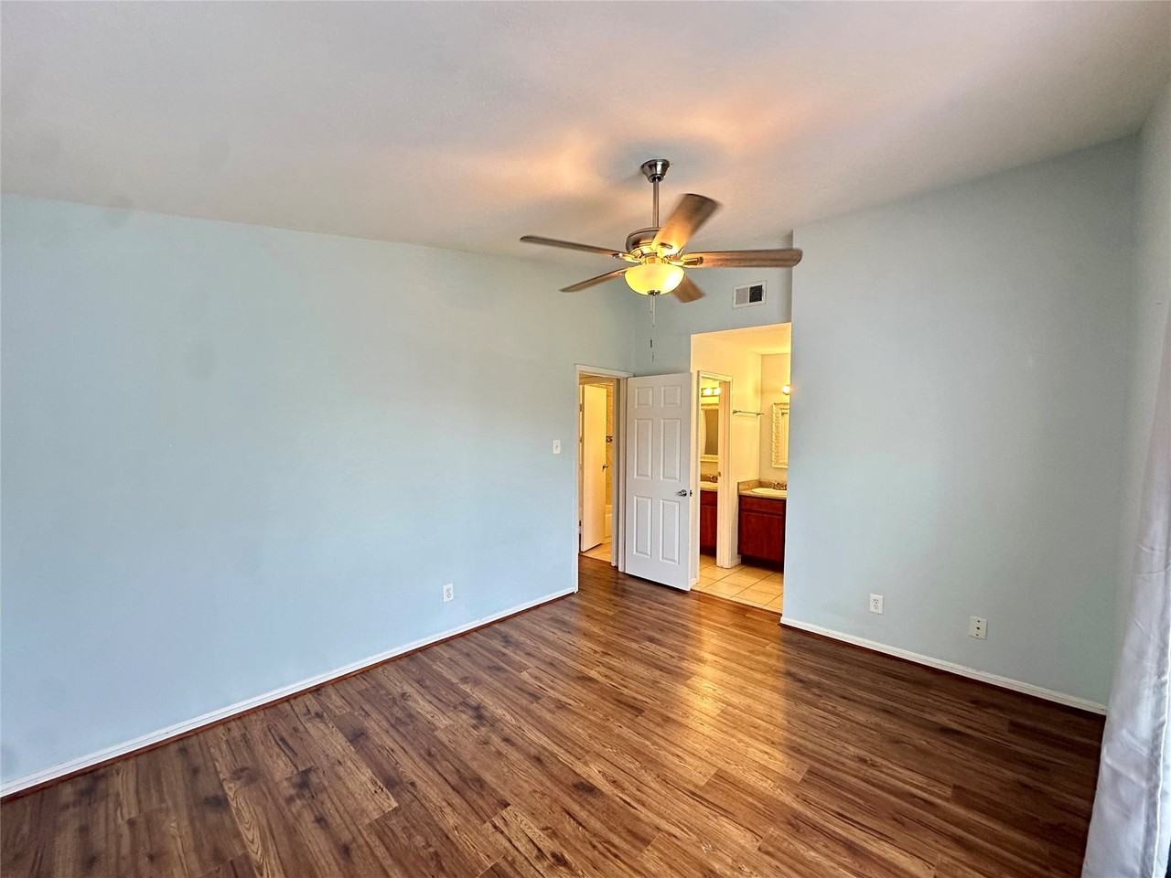 3506 Cove View Blvd - Photo 6 of 10
