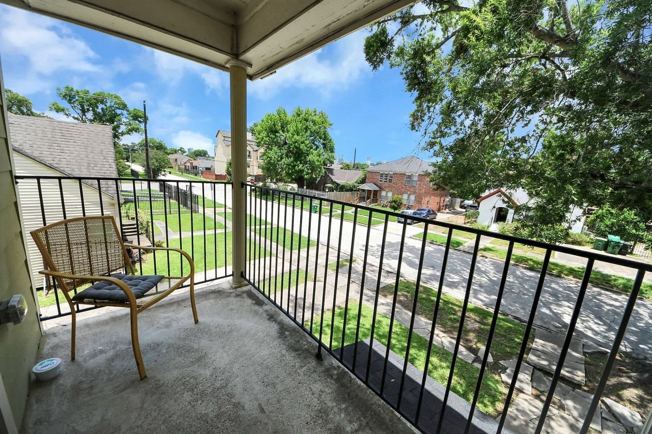 3012 Isabella St - Photo 4 of 41