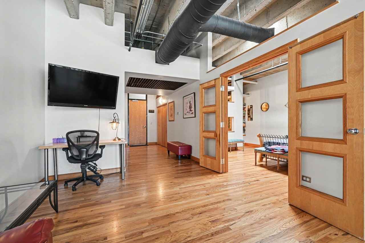 1020 15th Street  Loft 220 - Photo 4 of 29