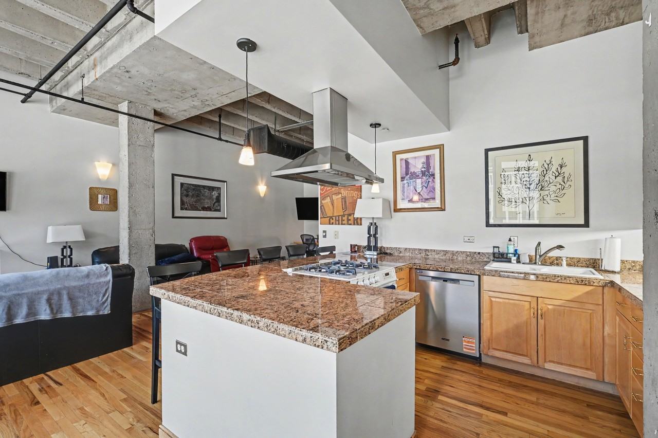 1020 15th Street  Loft 220 - Photo 5 of 29