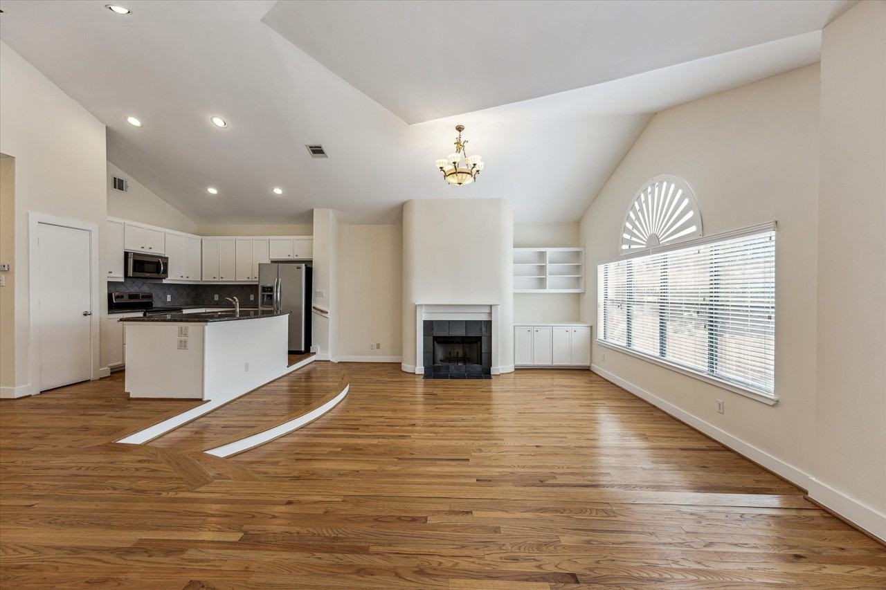 9829 Riddlelink - Photo 5 of 22