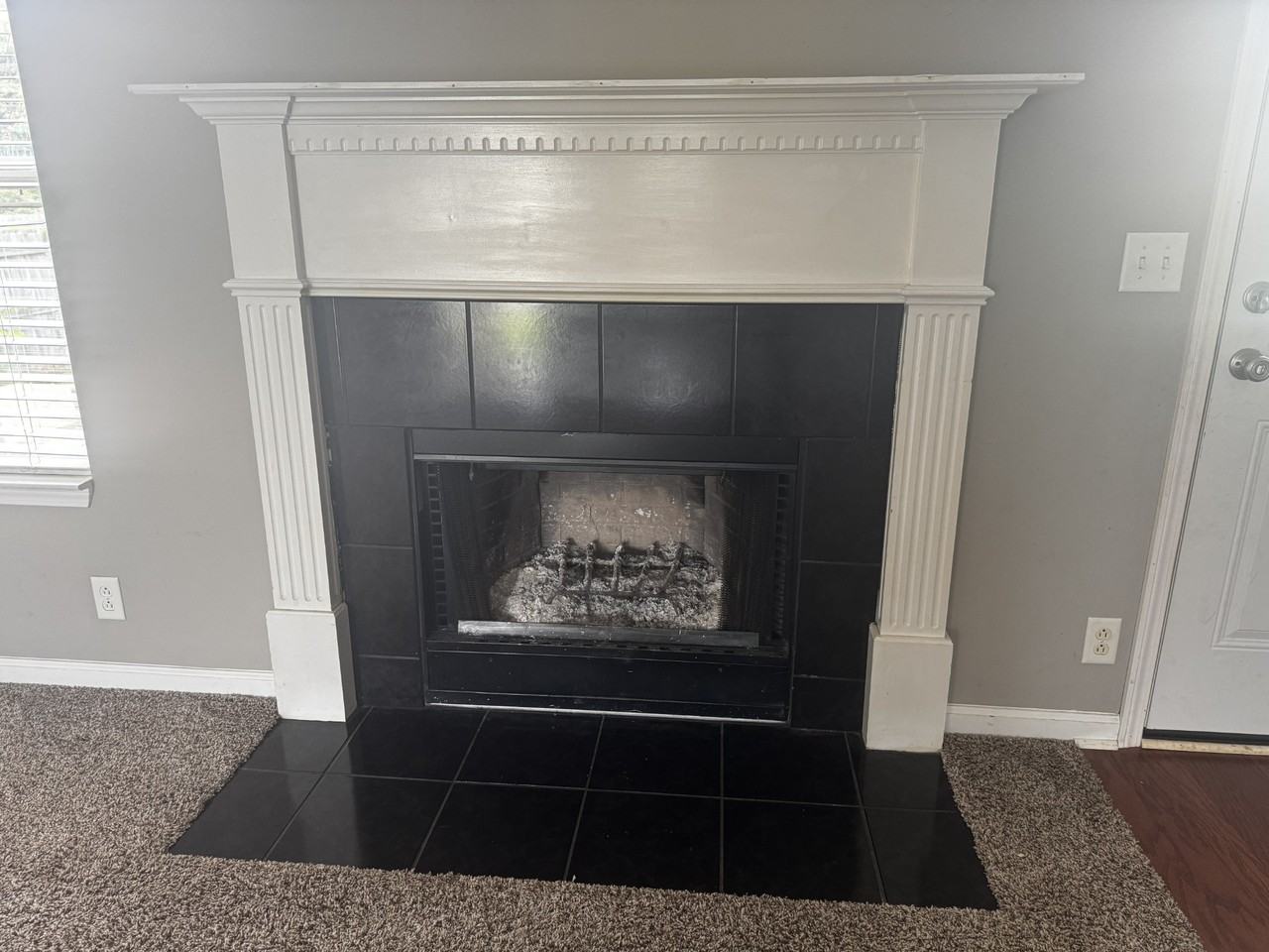 3044 Wellington Pl - Photo 2 of 12