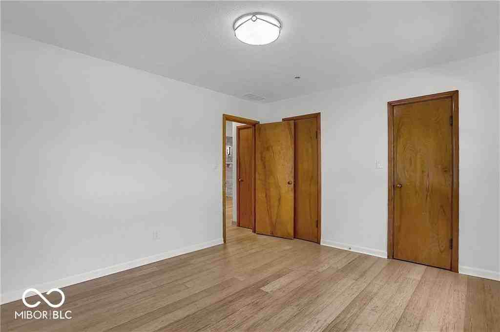 760 W Pine St - Photo 6 of 49