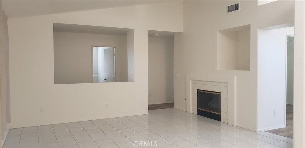 3080 Hampton Ave - Photo 6 of 13