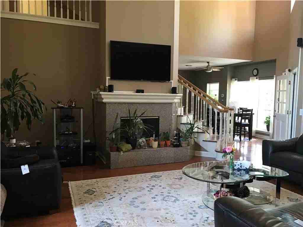 1534 Brookside Ave - Photo 2 of 13