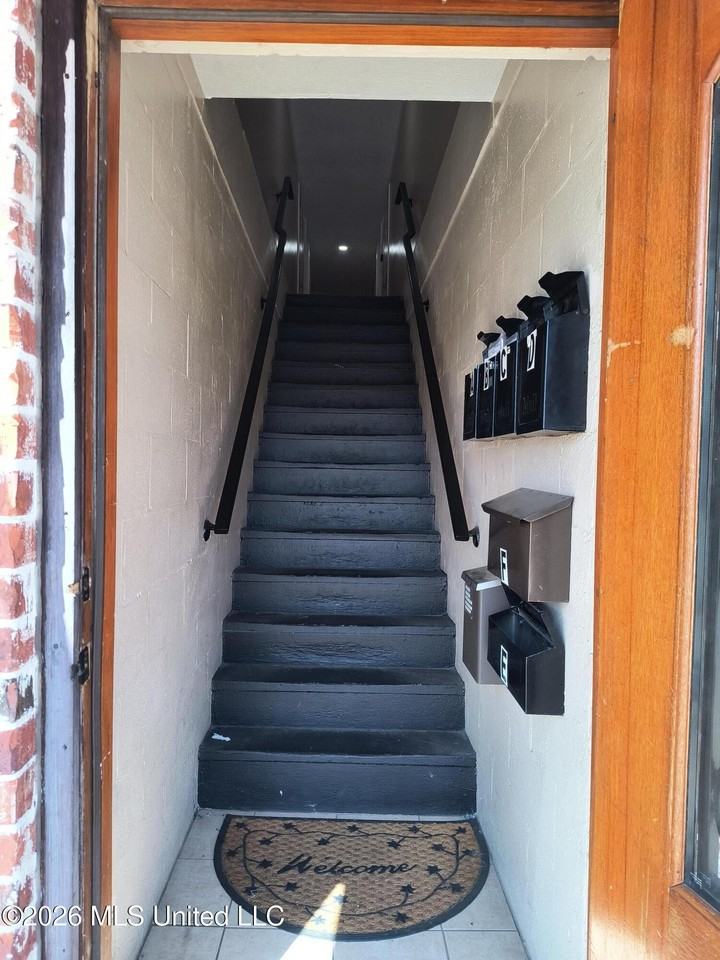 1956 E Pass Rd - Photo 2 of 12