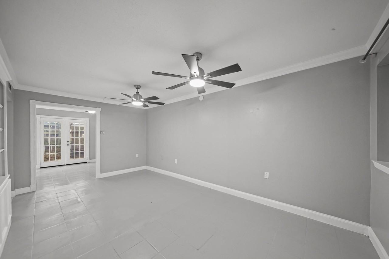 4040 San Felipe St - Photo 4 of 17