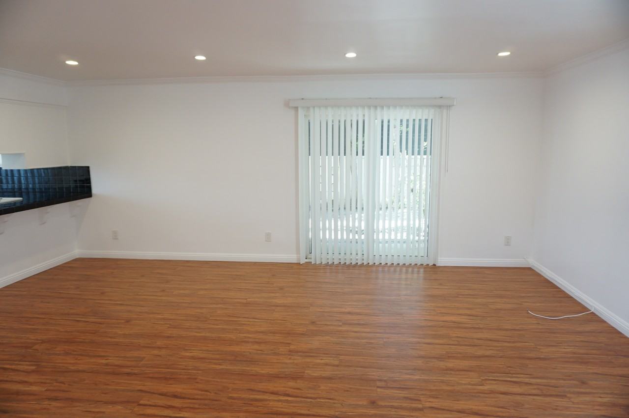 4610 Densmore Ave - Photo 6 of 50