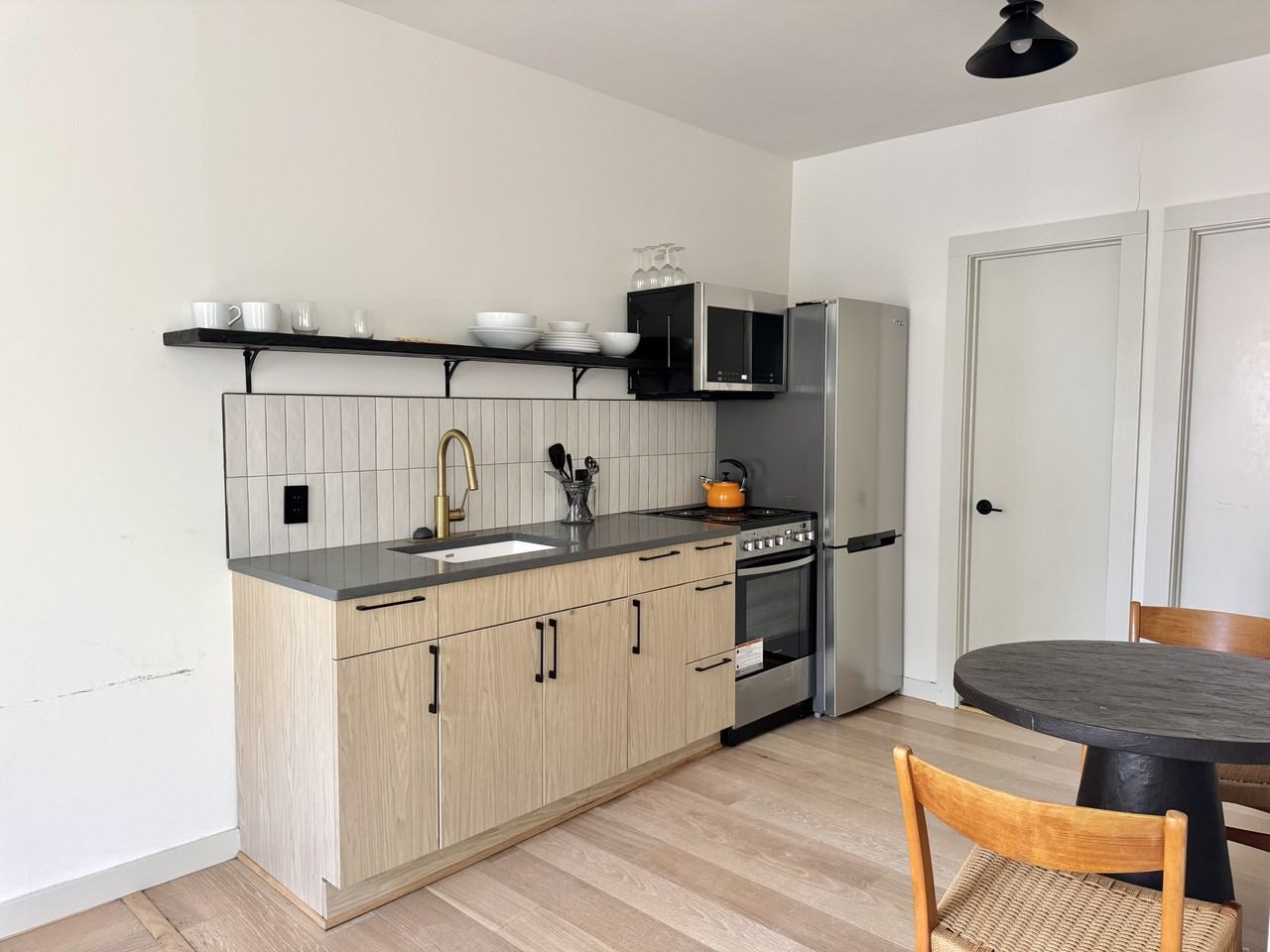 261 Main St - Photo 6 of 11