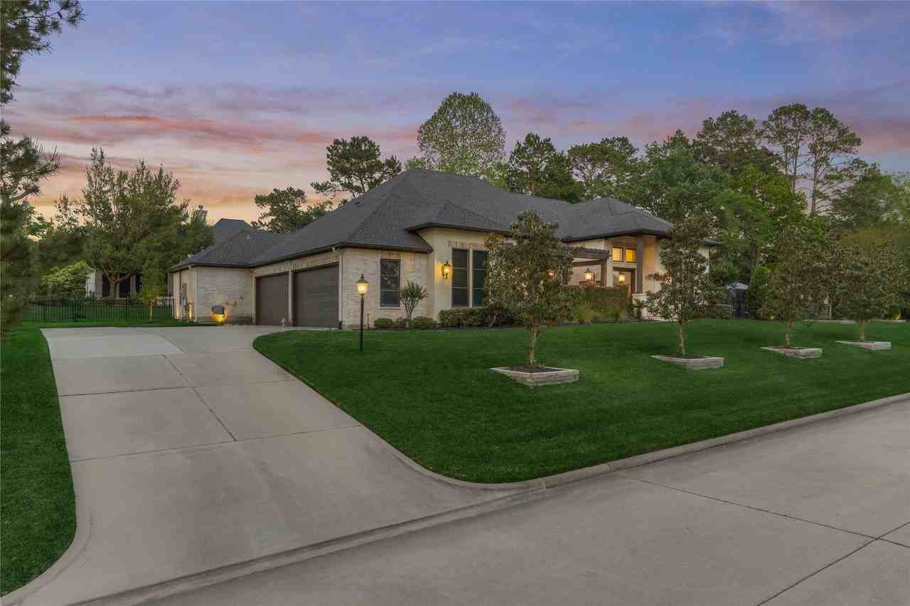 39 Wycliffe Dr - Photo 4 of 50