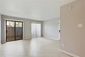 3300 Pebblebrook Dr - Photo 2 of 17