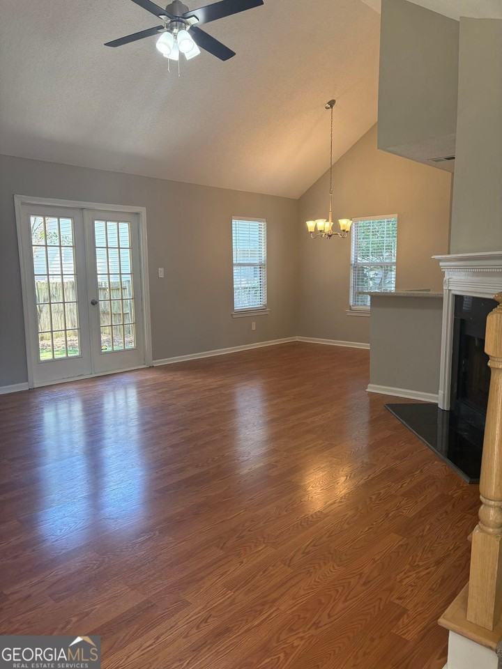 304 Everdale Rd - Photo 3 of 26