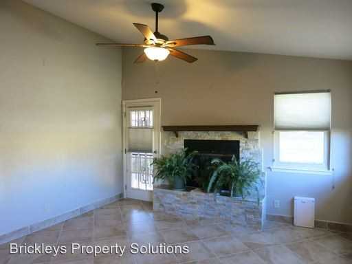 10200 Casador Del Oso NE - Photo 3 of 16