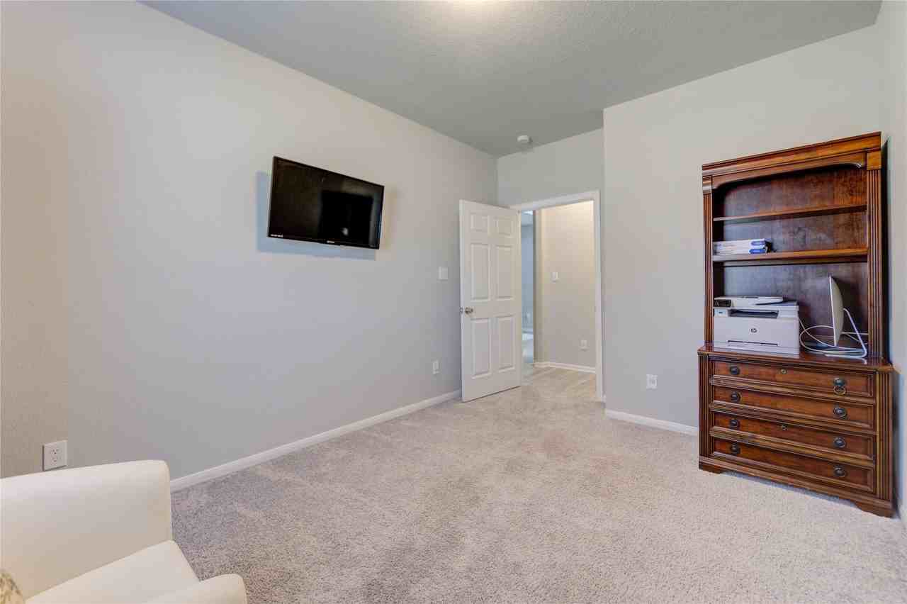 5439 Rustic Ruby Dr - Photo 6 of 41