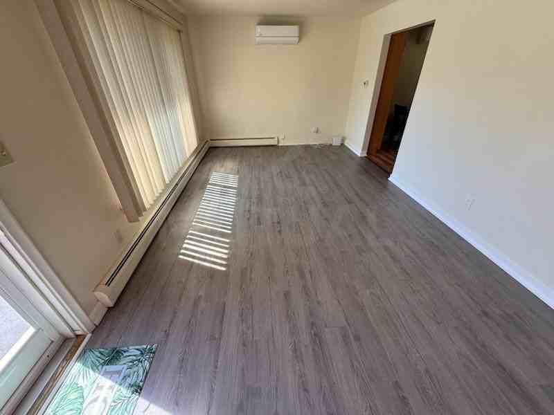 23237 Tulane Ave - Photo 3 of 8