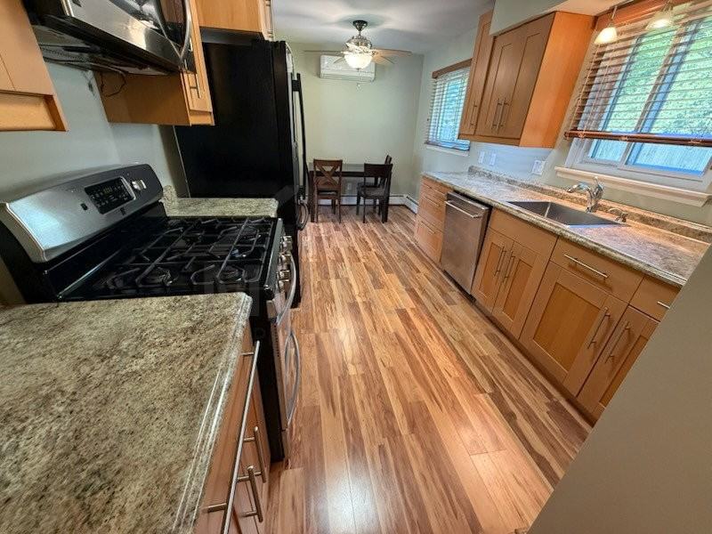 23237 Tulane Ave - Photo 5 of 8