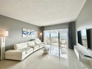 1953 S Ocean Dr - Photo 2 of 8