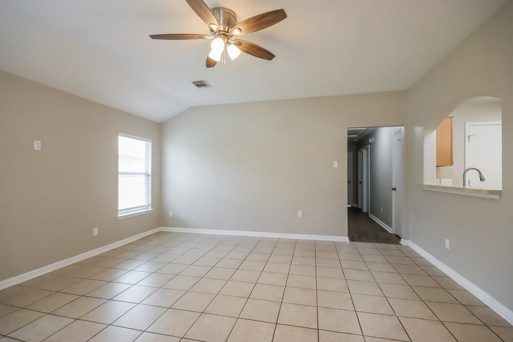 20022 Appaloosa Ridge Dr - Photo 3 of 16