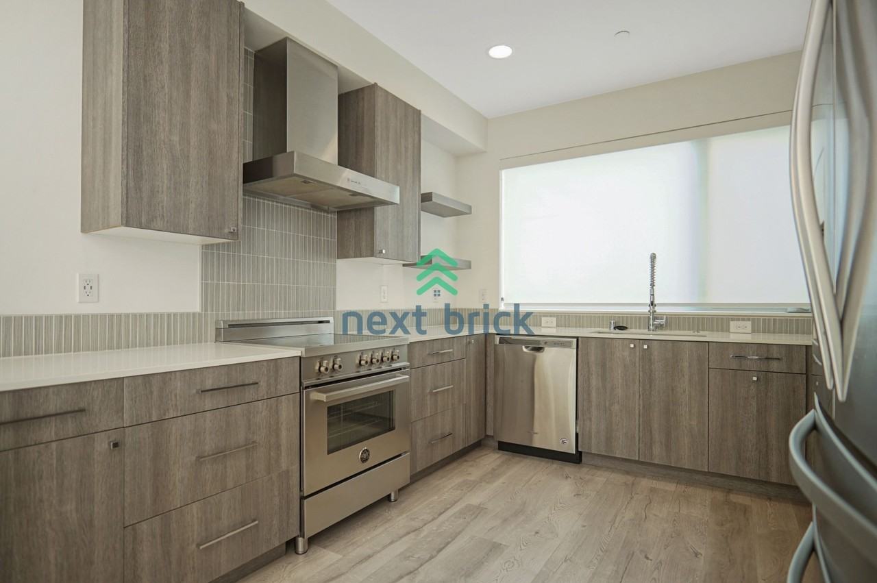4731 35th Ave S - Photo 5 of 24