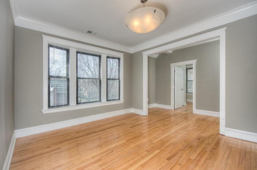 1211 W Catalpa Ave #3 - Photo 3 of 9