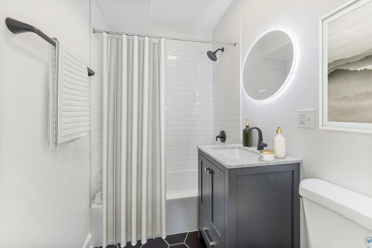 5412 N Campbell Ave #2 - Photo 7 of 8