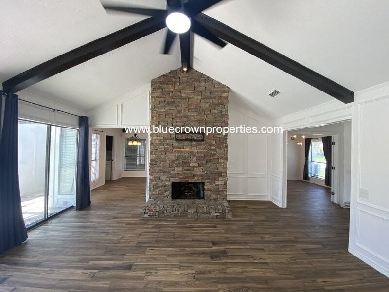 3736 Solarium Pl - Photo 4 of 27