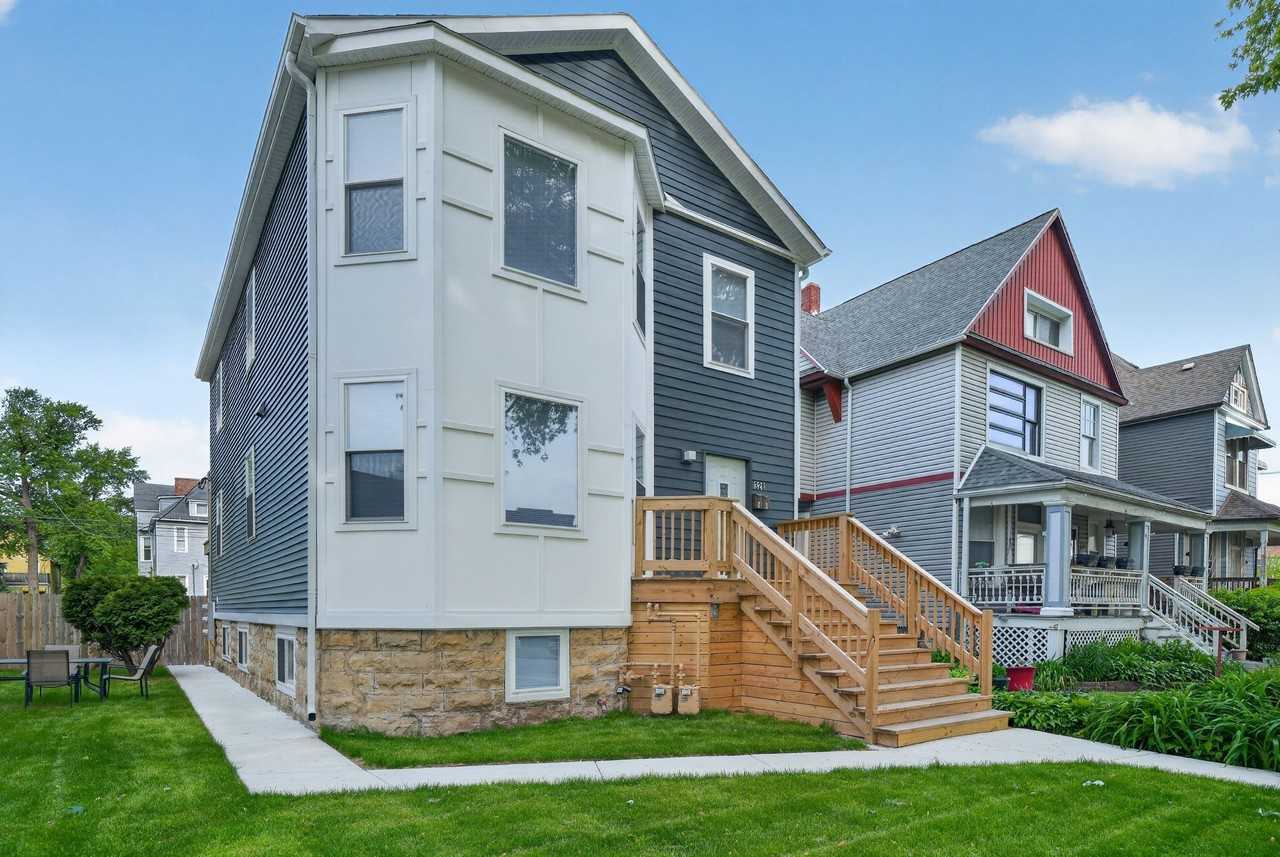 328 North Lockwood Avenue - Photo 4 of 12
