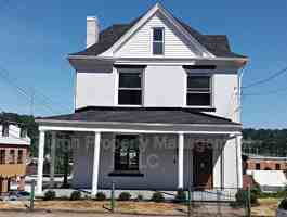 featured image of 139 W 9th Ave