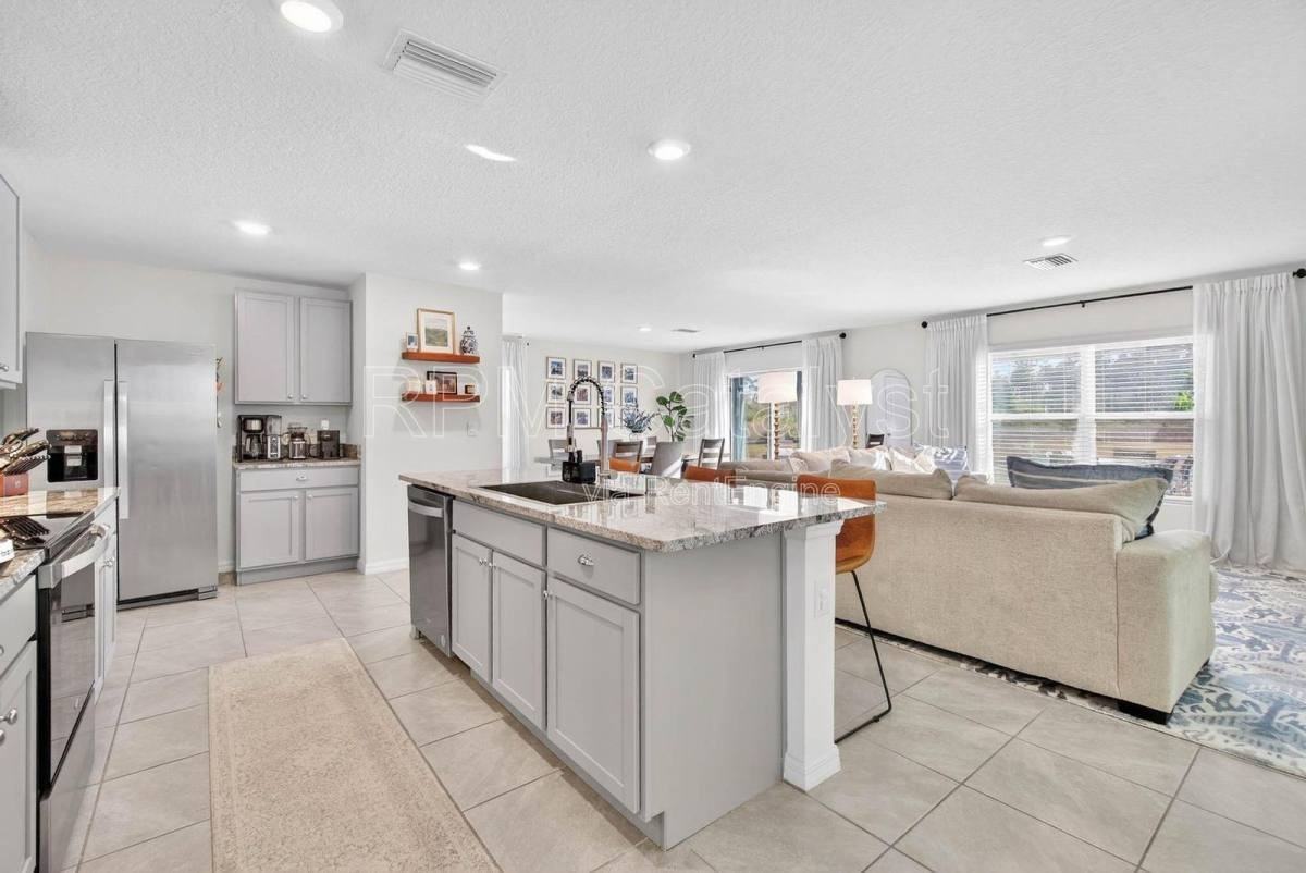 5141 Rocky Coast Pl - Photo 2 of 10