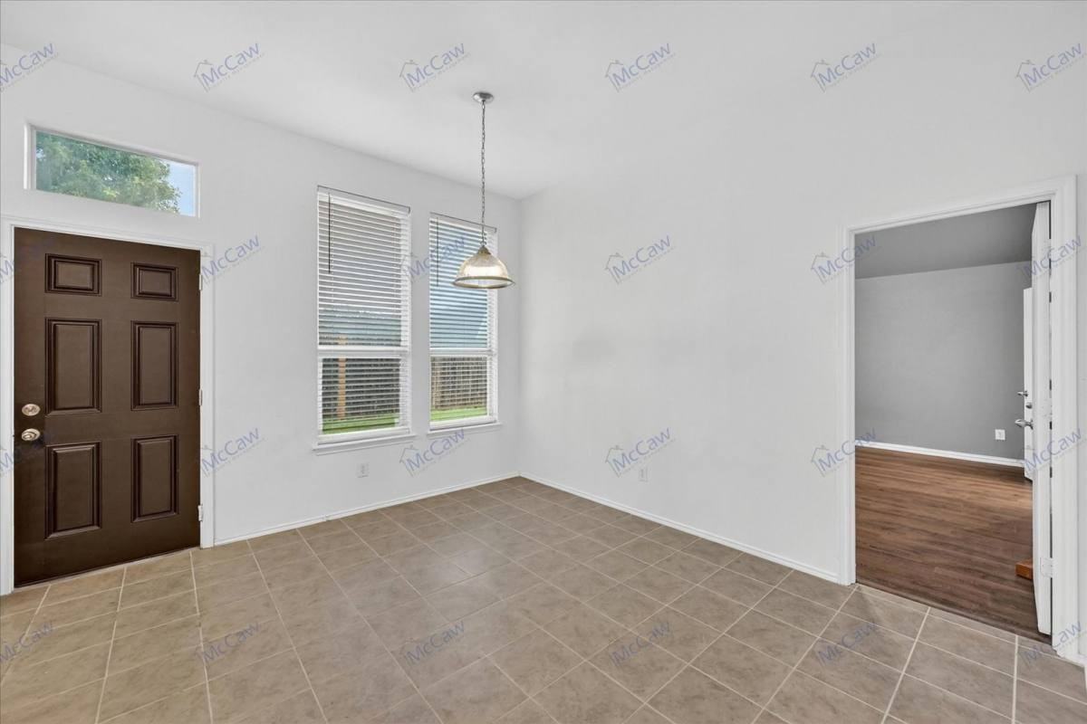 342 Leisure Ln - Photo 2 of 10