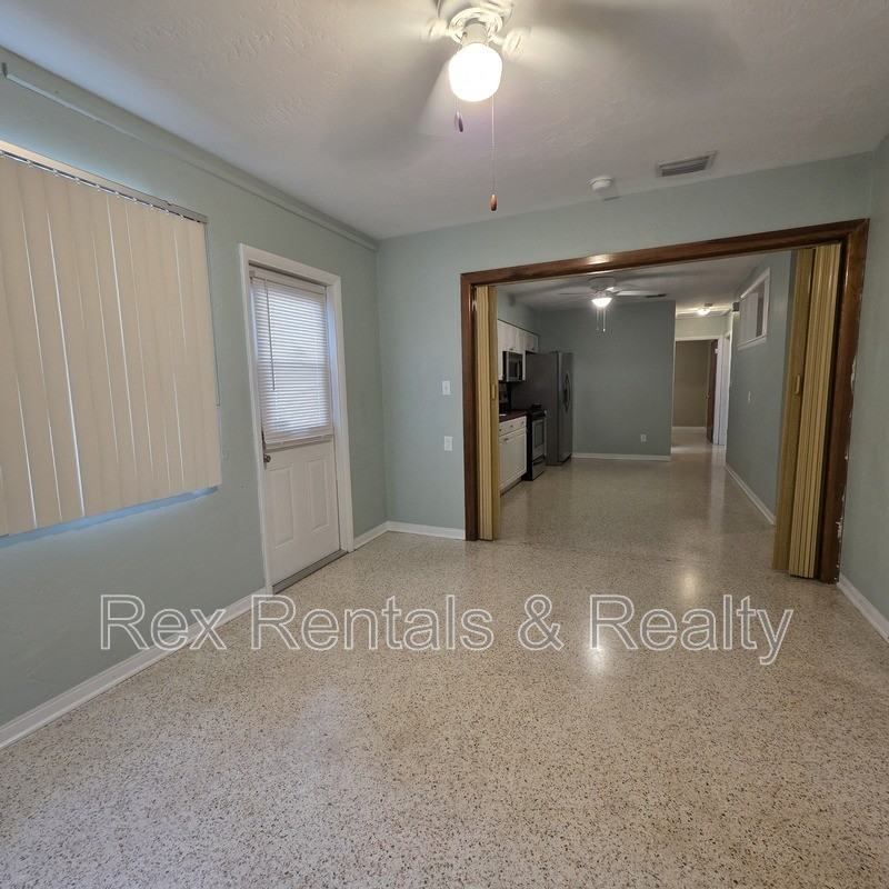 3229 30th St N - Photo 6 of 12