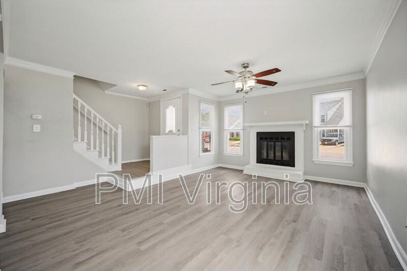 1151 Hillock Xing - Photo 6 of 33